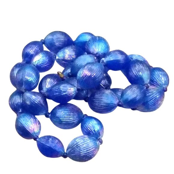 Vintage AB Royal Blue Necklace, Lovely Aurora Borealis Fluted Oblong Plastic - Picture 2 of 4